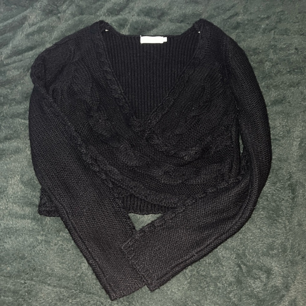 Beautiful crop sweater